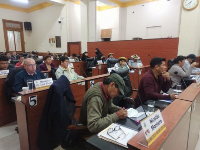 Tarija: Asamblea mantiene en suspenso la revisión de 92 leyes Tarija: Asamblea mantiene en suspenso la revisión de 92 leyes