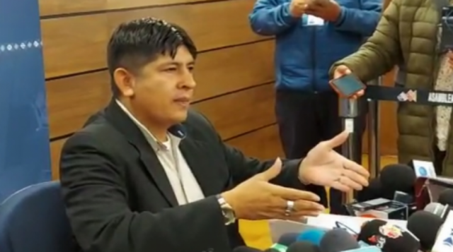 Cuellar: Ojalá que Evo pida perdón de rodillas a Arce