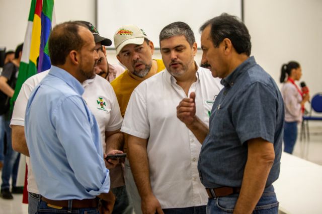 Censo: Santa Cruz mantendrá el paro hasta que se abrogue el DS 4760