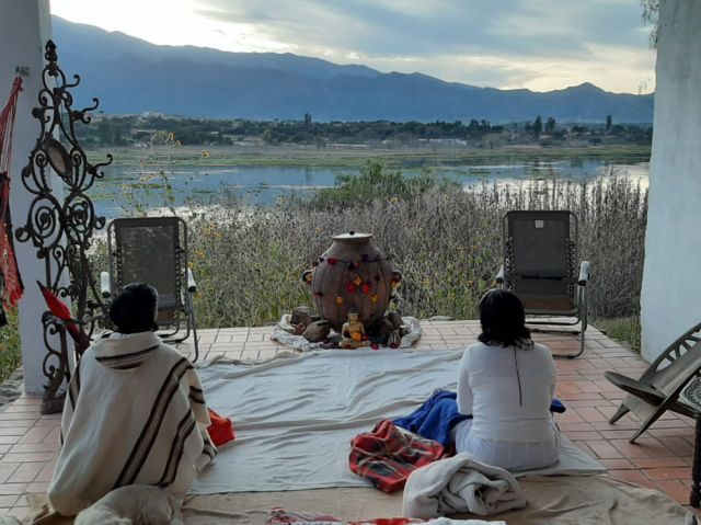 Alistan un retiro de sanación a orillas del lago San Jacinto