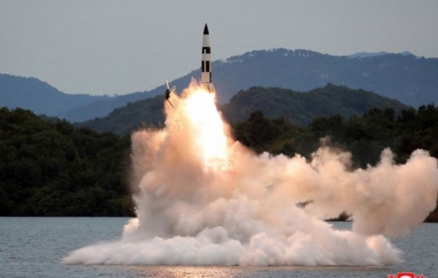 ¿Qué se sabe de los masivos lanzamientos de misiles de Corea del Norte que provocaron la respuesta de Seúl?