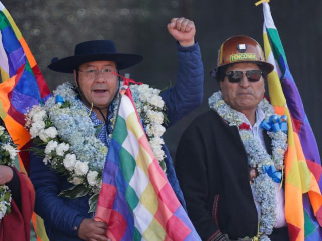 Morales no ve “golpe de Estado”, pide "no magnificar"