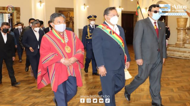 Los tres mensajes (internos) de Arce