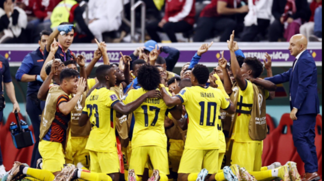 Ecuador venció a Catar en el partido inaugural del Mundial