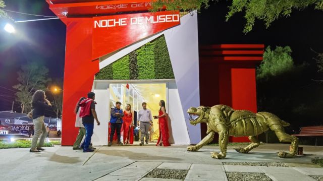 El stand del Museo Nacional Paleontológico Arqueológico.