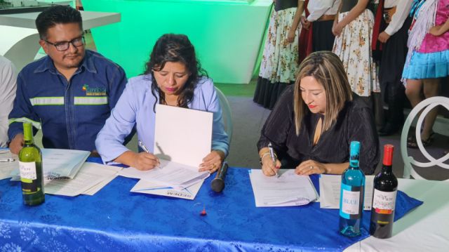 Firma de acuerdos comerciales entre Vinos Vilte y Envibol.