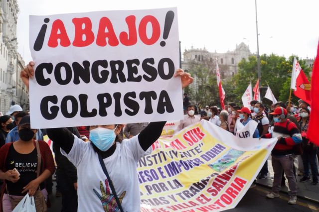 Movilizaciones y protestas en Perú exigiendo la liberación de Castillo y el cierre del Congreso