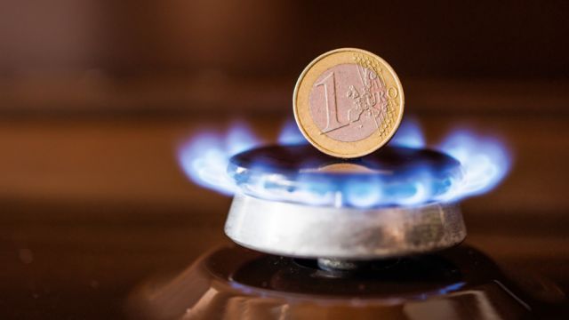 La UE acuerda limitar el precio del gas