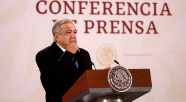 México descarta romper relaciones con Perú y nombra a un encargado en su Embajada