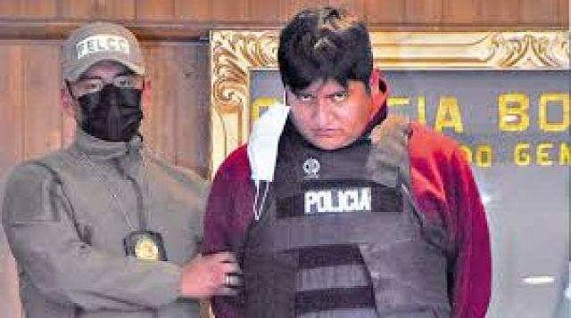 Un feminicida con sentencia fue descubierto libre en El Alto