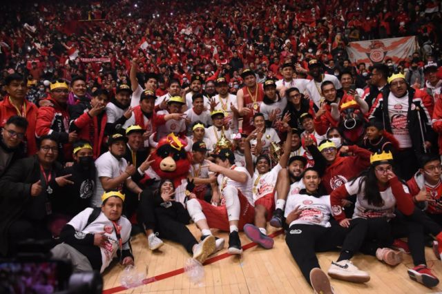 LOCURA POR LA LIBOBÁSQUET: El basquetbol boliviano tuvo su capítulo más apasionante este año en Potosí, Pichincha y Calero definieron el título bajo un marco humano que quedará par