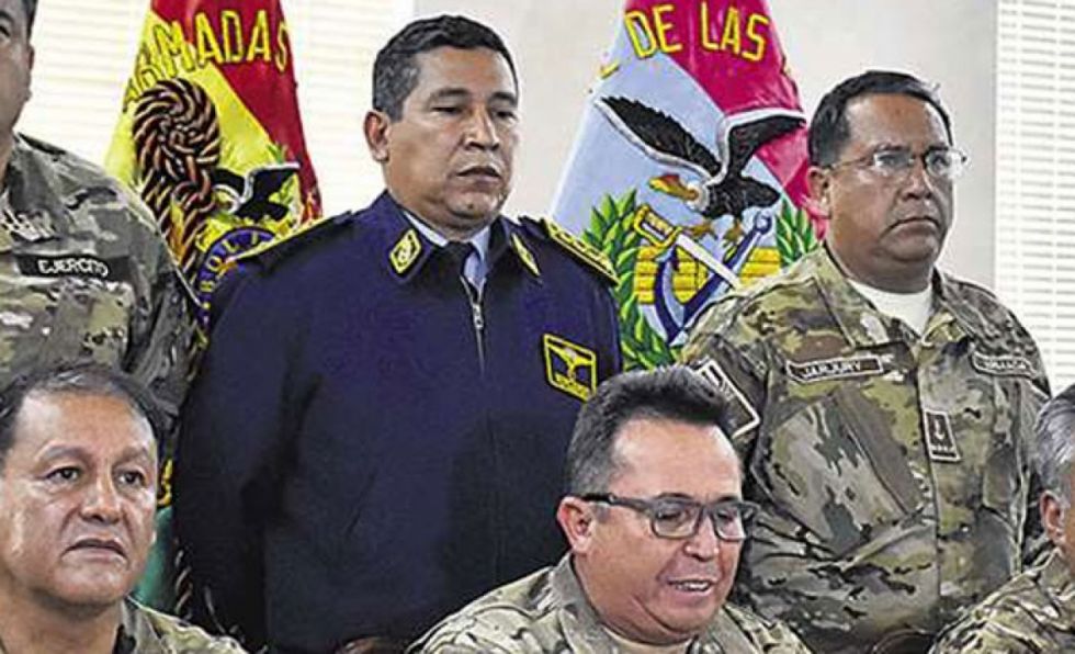 Abogado de exjefe militar dice que depósitos de Camacho de 2019 eran para trasladar asambleístas y culpa a Kaliman