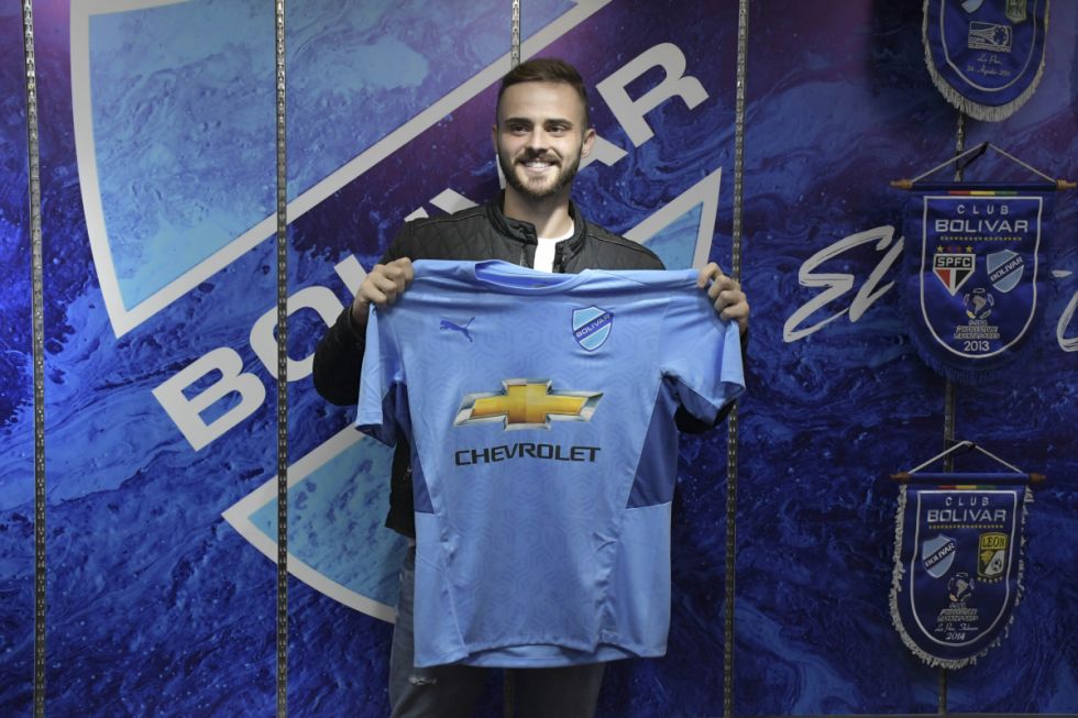 Bolívar suma a Poveda, goleador del Brasileirao “B”