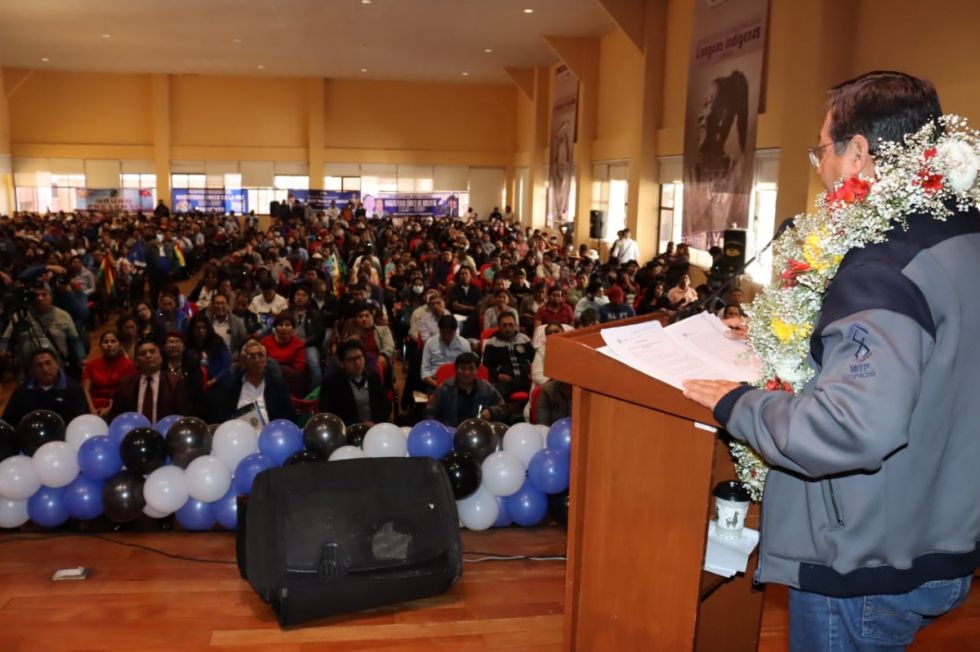 Presidente destaca que nuevo currículo educativo busca la calidad de la educación