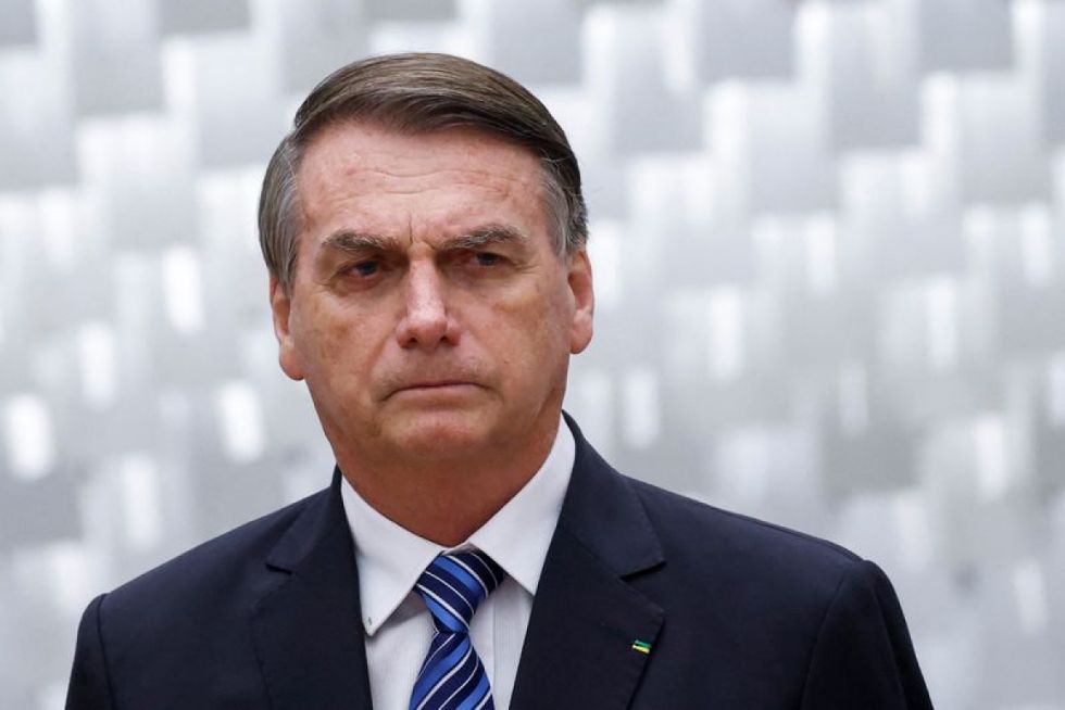 Bolsonaro busca extender su permanencia en EEUU