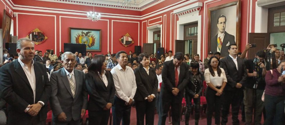Montes cuida la alianza con un cambio de gabinete a medida