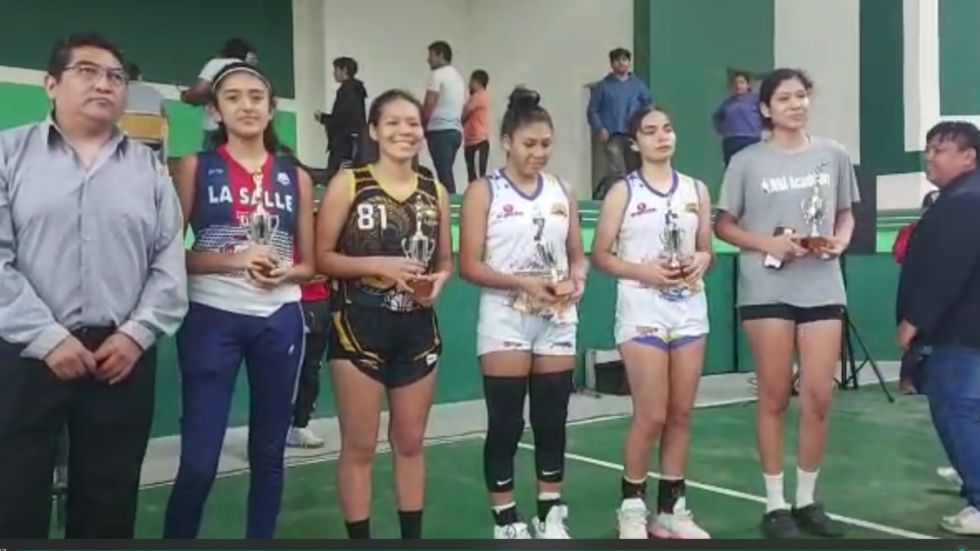 Cuatro tarijeñas en el quinteto ideal de la Libomenor U-15 damas