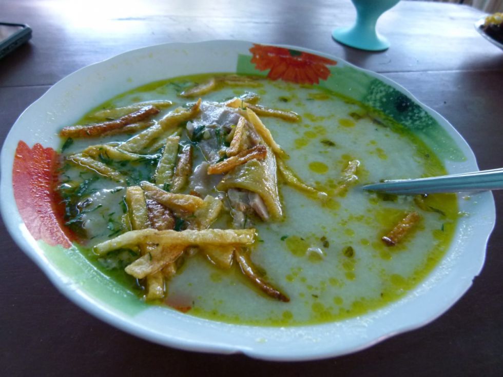 Sopita de maní