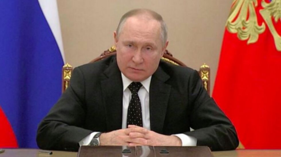 Putin firma la suspensión del tratado START con EEUU