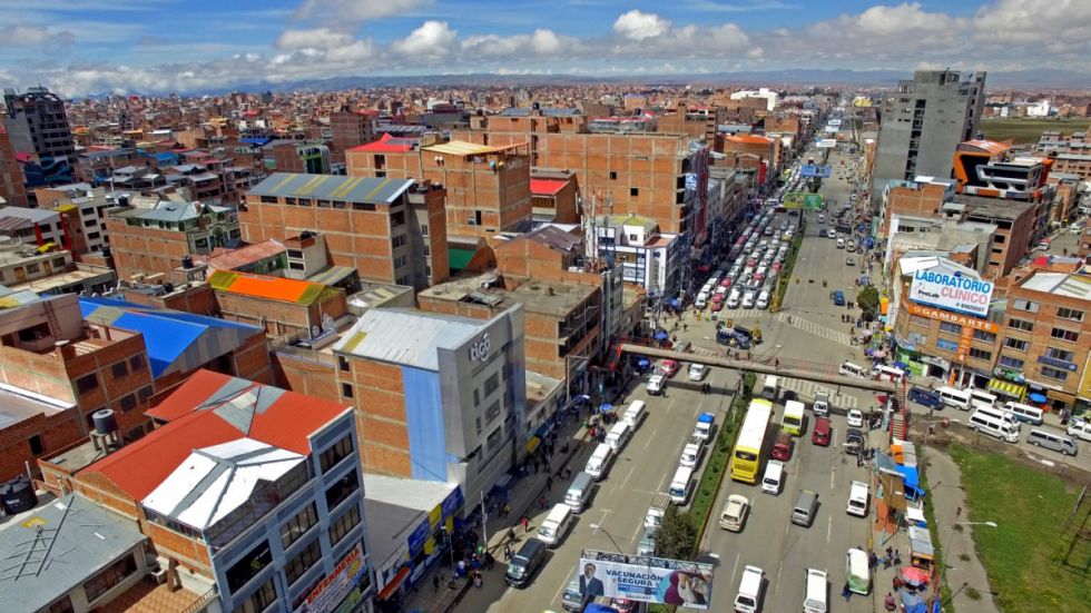 Presidente saluda a El Alto en su 38 aniversario