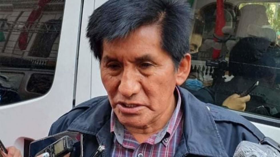 Senador del MAS: La pobreza no se mide por falta de dinero, la pobreza está en la mente