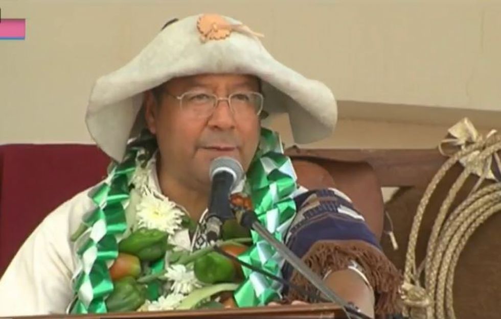 Arce llega a Caraparí para celebrar el aniversario de la Federación de Campesinos del Gran Chaco