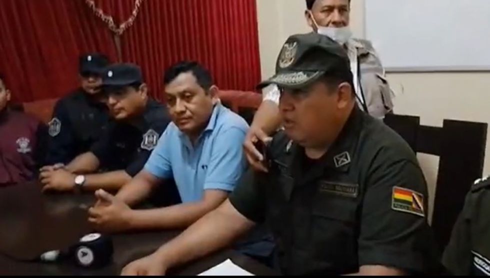 Policías de Bolivia y Argentina buscan a jóvenes desaparecidos en el río Tarija