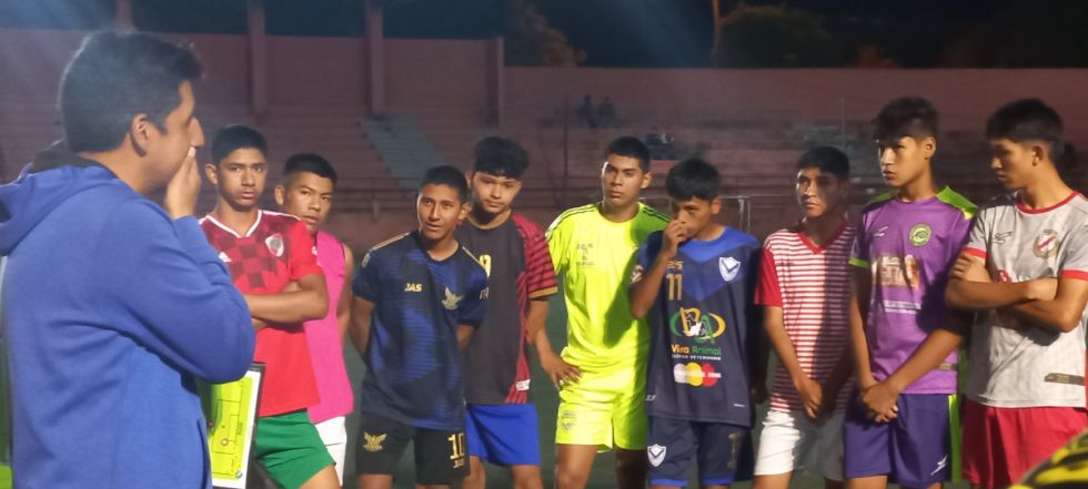 Selección tarijeña Sub-17 afina detalles para el torneo Nacional en Sucre