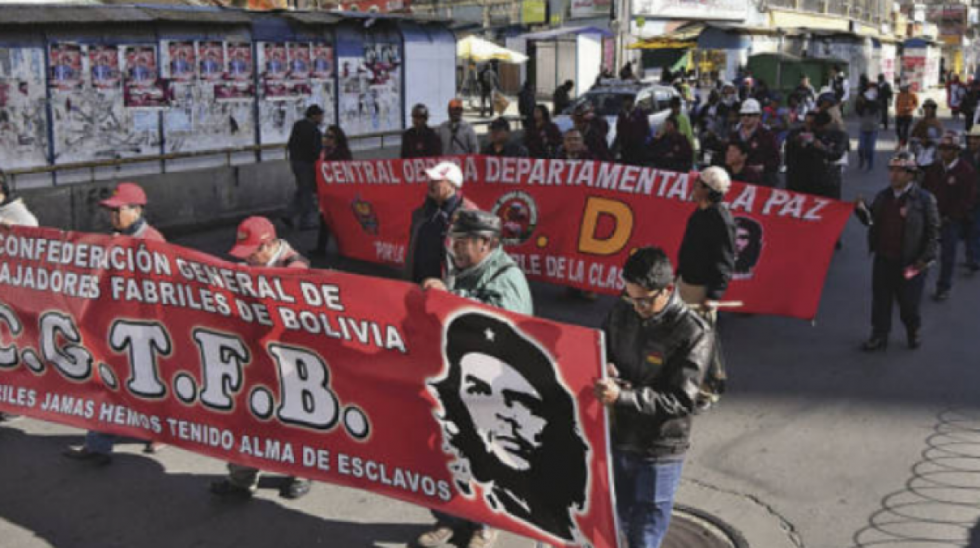 Jubilados denuncian que otro grupo afín al Gobierno "negocia" para ser parte de la Gestora