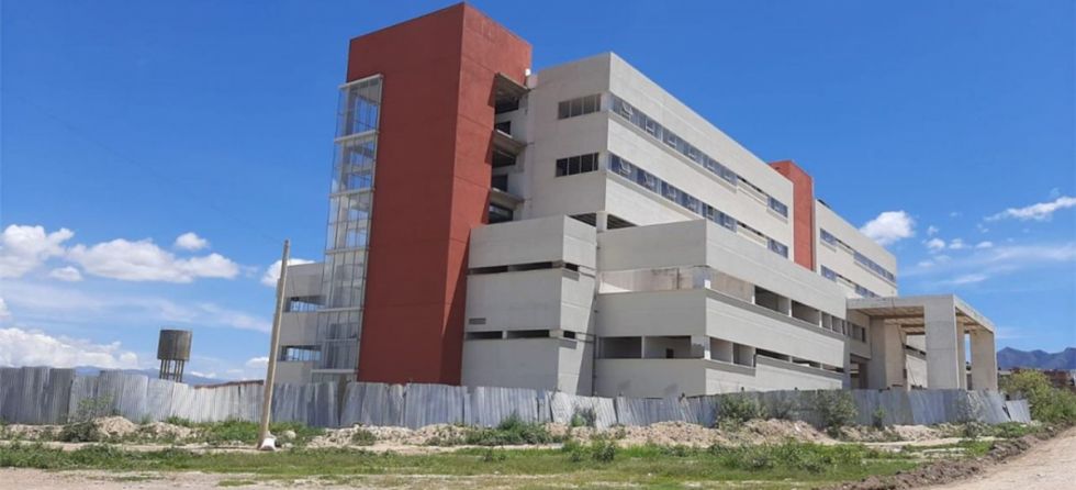 Montes gestionó con el Gobierno el reinicio del Hospital Oncológico Montes gestionó con el Gobierno el reinicio del Hospital Oncológico