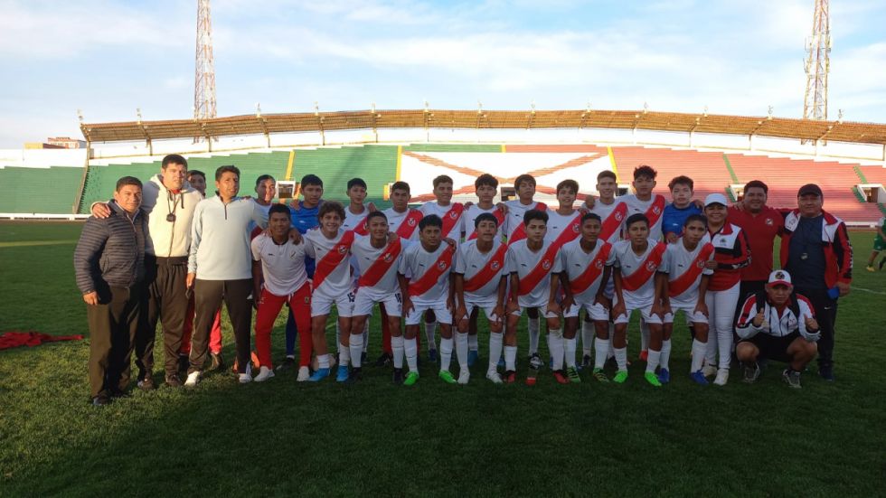 Descubre al "cantante" de los campeones Sub-17, todo un personaje  (VIDEO)