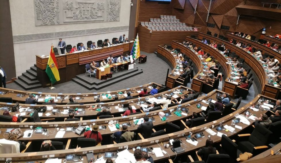 Opositores: el ‘evismo’ chantajea por ‘pegas’