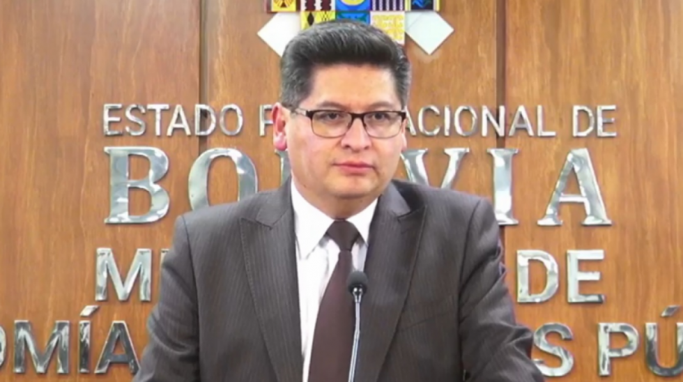 Banco Fassil: Gobierno llama a la calma, asegura que los ahorros serán devueltos