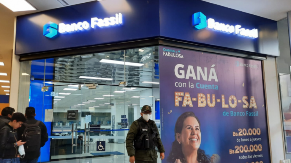 La joven que logró crédito millonario en Fassil presentó como patrimonio 7 electrodomésticos