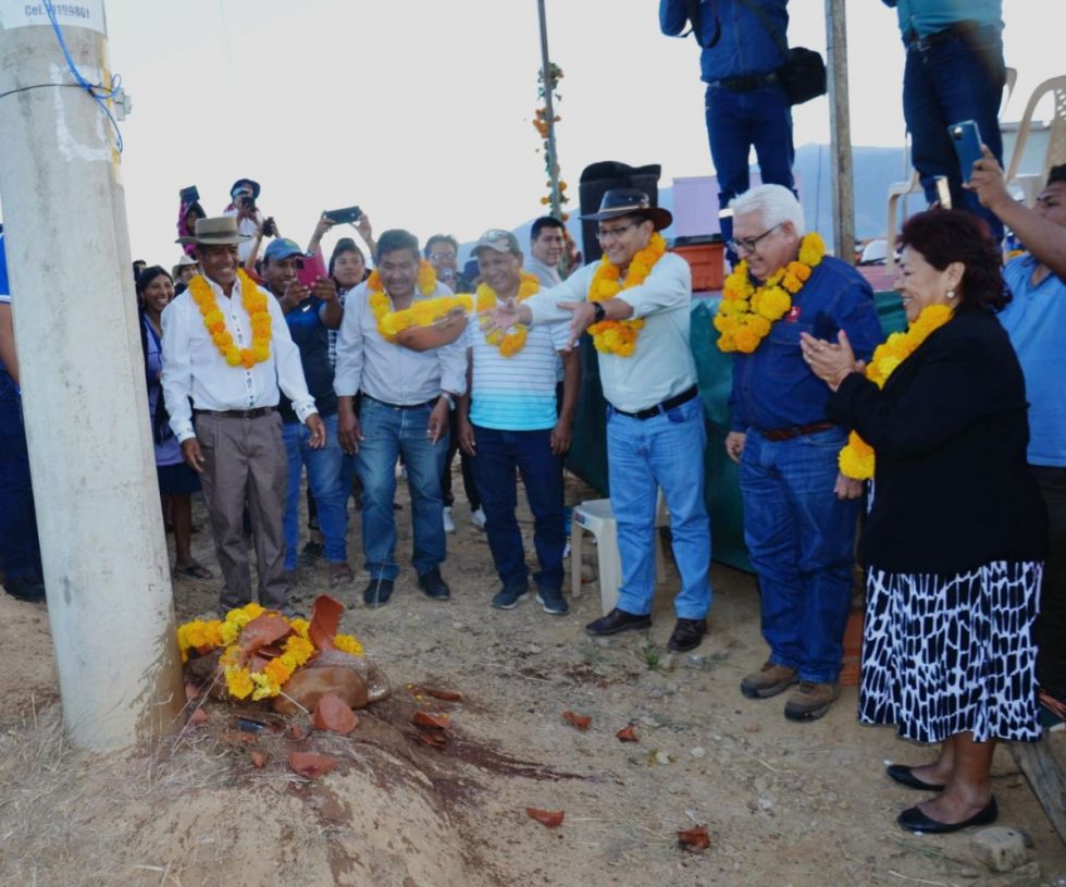 Setar amplía red a favor de 40 barrios y comunidades 