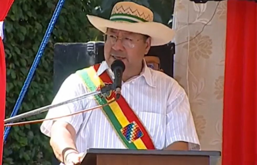 Arce: El modelo económico piensa en la gente humilde y en el productor