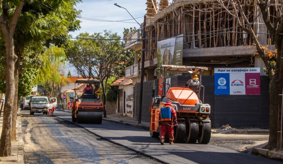 Alcaldía realiza el recapamiento de vías en el Barrio Fátima