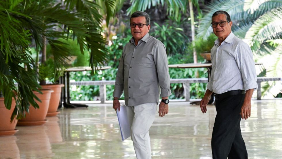 ELN dice que el diálogo de paz está "en crisis"