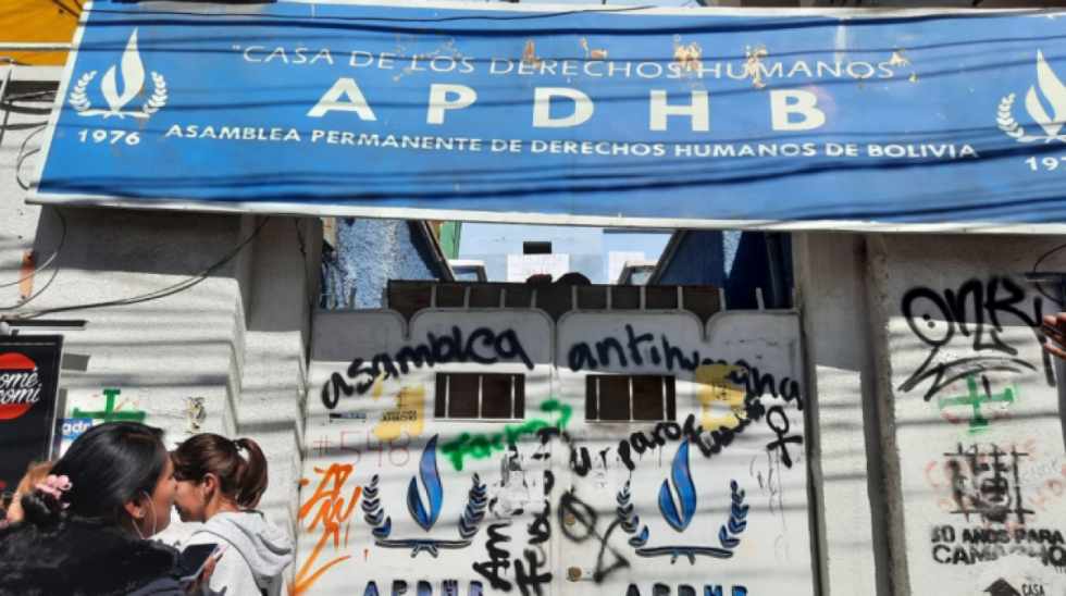 Afines al MAS toman la Asamblea Permanente de DDHH y desalojan a todos los ocupantes
