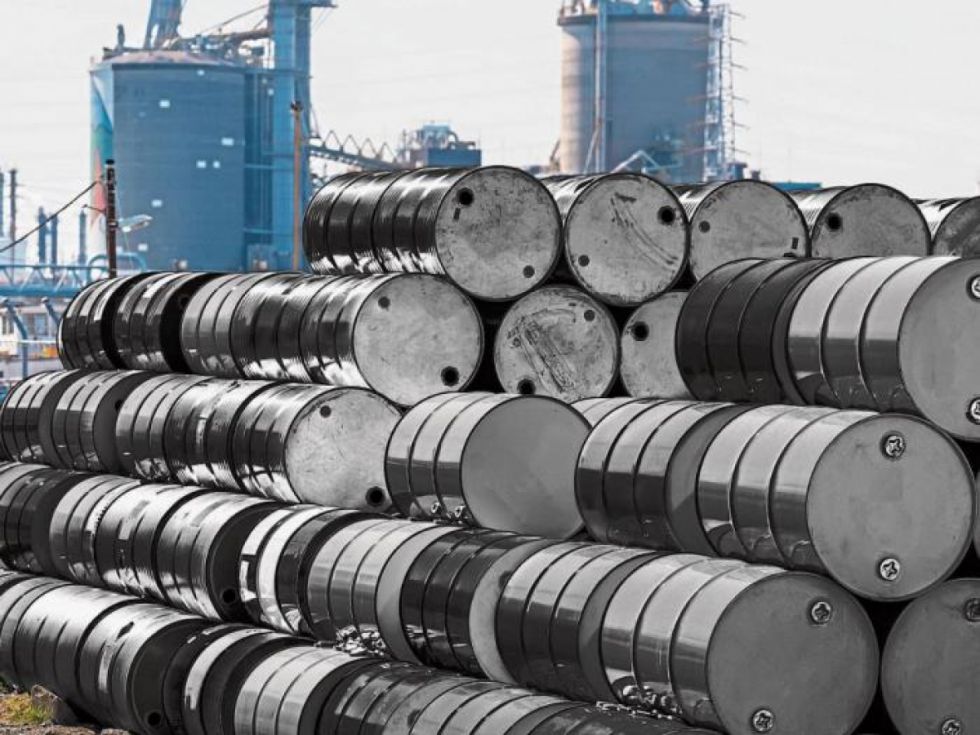 Precio del WTI cae más de dos dólares