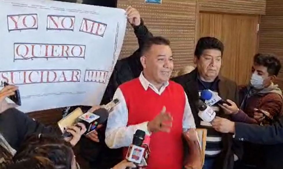 ‘Evistas’ denuncian amedrentamiento y lanzan slogan ‘Yo no me quiero suicidar’