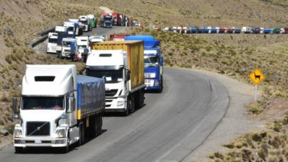 Empresarios: exportaciones cayeron hasta un 30%
