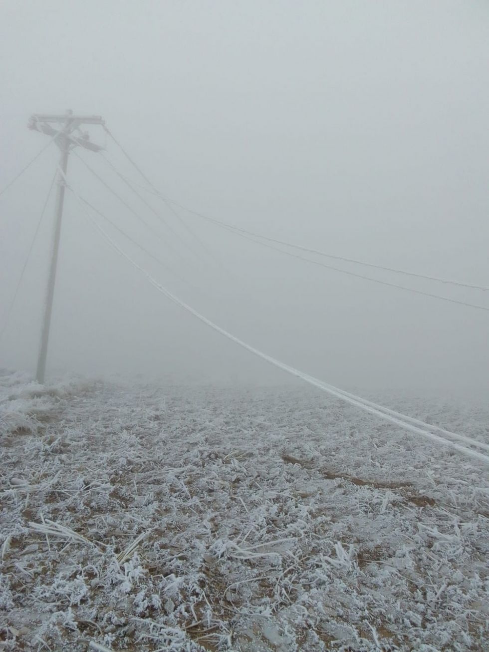 80 usuarios se quedaron sin energía eléctrica debido a la nevada en Tarija