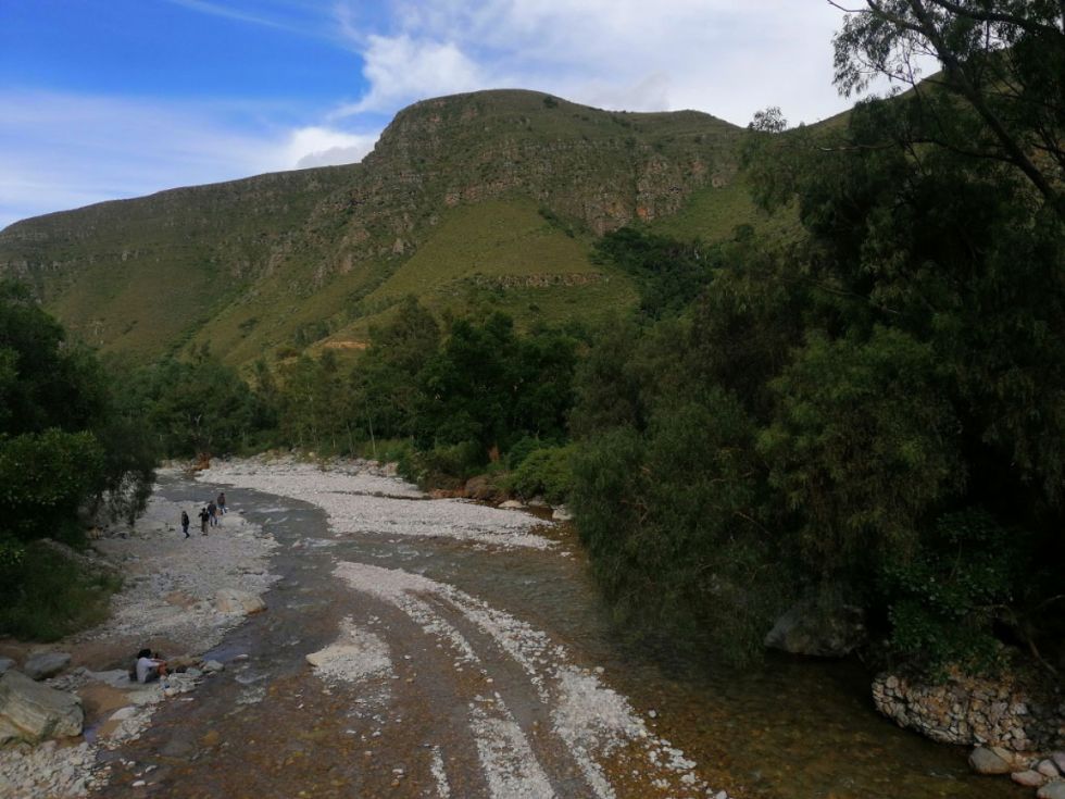 En las orillas de la cuesta de Sama 