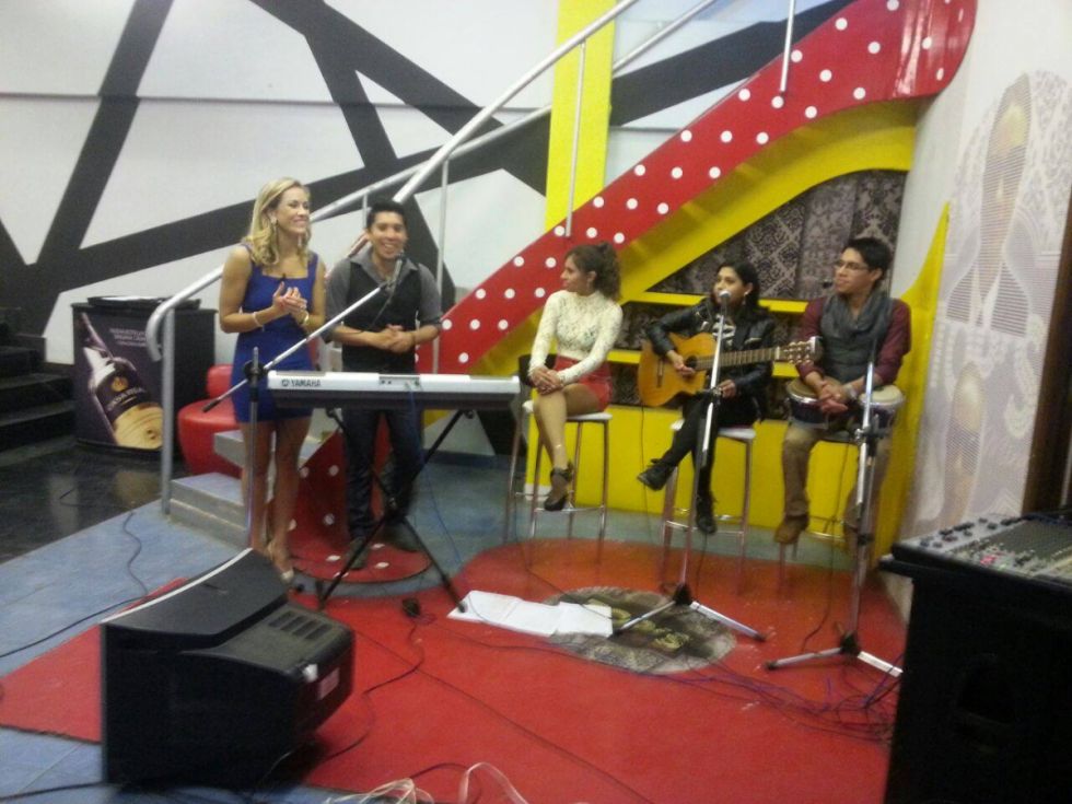 La música en vivo no faltaba