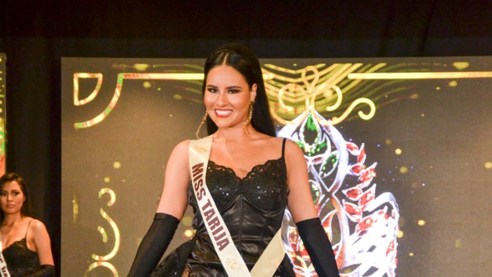 (Video) Así fue el paso de la tarijeña Roció Galeán durante su primera presentación rumbo al Miss Bolivia