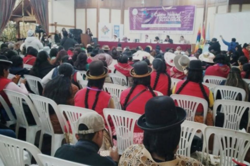 Detectan incremento de casos de acoso y violencia política contra alcaldesas y concejalas