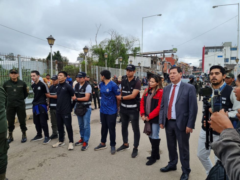 Fiscalía de Bolivia promueve cooperación internacional para expulsar a tres reos fugados de Argentina 