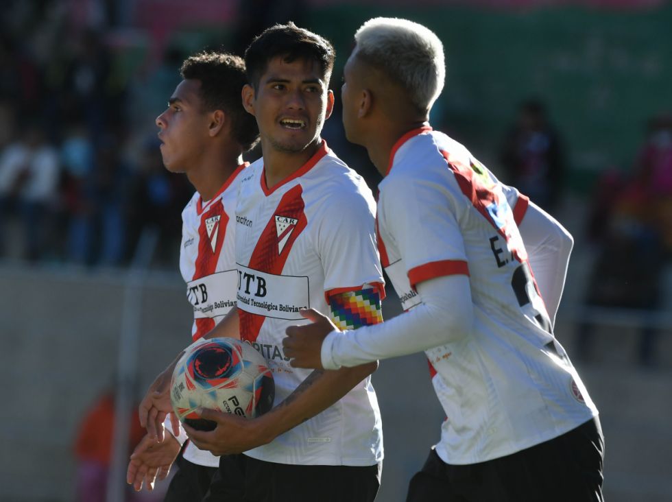 Always Ready llega a la zona  de clasificación en la Copa 