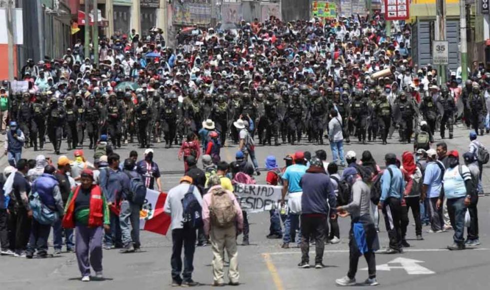 Organizaciones y Gobierno alistan protestas en Perú